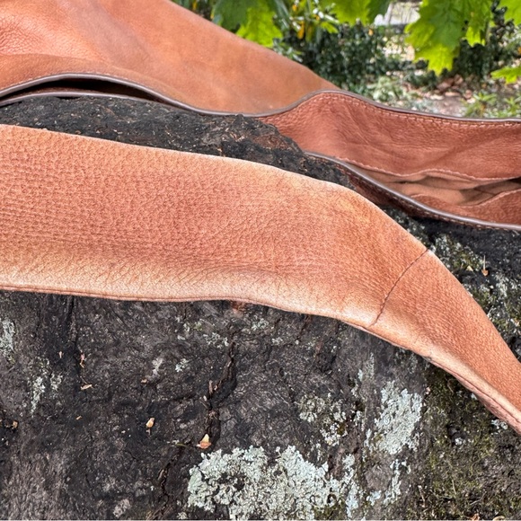 Frye Nora Knotted Hobo – Vintage Cognac Leather Shoulder Bag - Picture 11 of 12